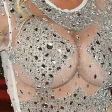 Nikki Benz dans une robe transparente à Las Vegas