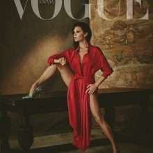 Victoria Beckham pose dans Vogue Espagne