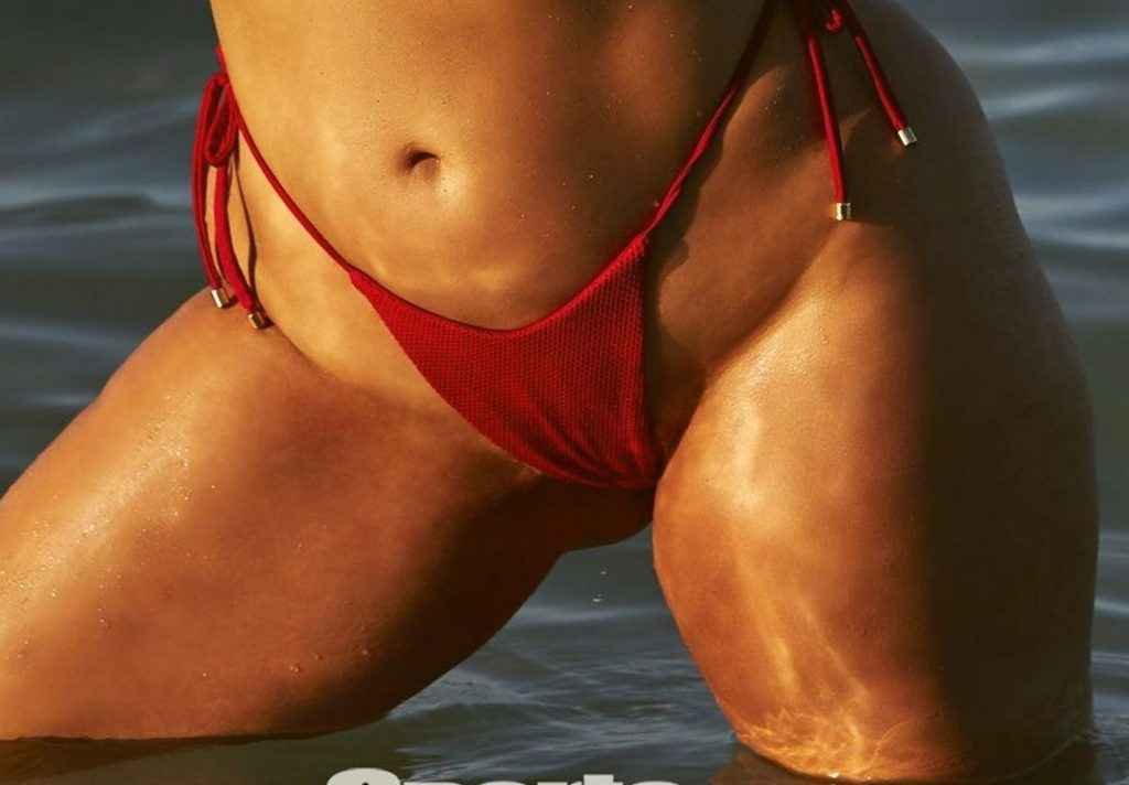 Ashley Graham exhibe ses gros seins pour Sports Illustrated 2018