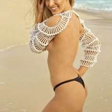 Eugénie Bouchard seins nus et super chaude pour Sports Illustrated