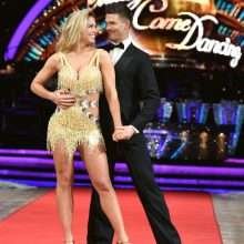 Gemma Atkinson exhibe ses jambes à "Strictly Come Dancing"
