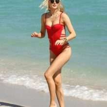 Sofija Milosevic en maillot de bain à Miami