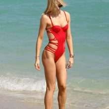 Sofija Milosevic en maillot de bain à Miami