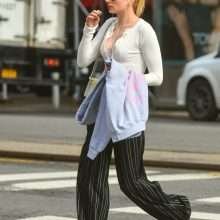 Sophie Turner exhibe son soutien-gorge à New-York