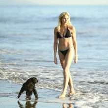 Stephanie Pratt en bikini à Malibu