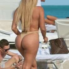Anastasia Kvitko en bikini à Miami