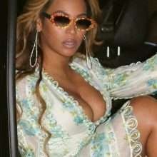 Beyoncé ouvre le décolleté