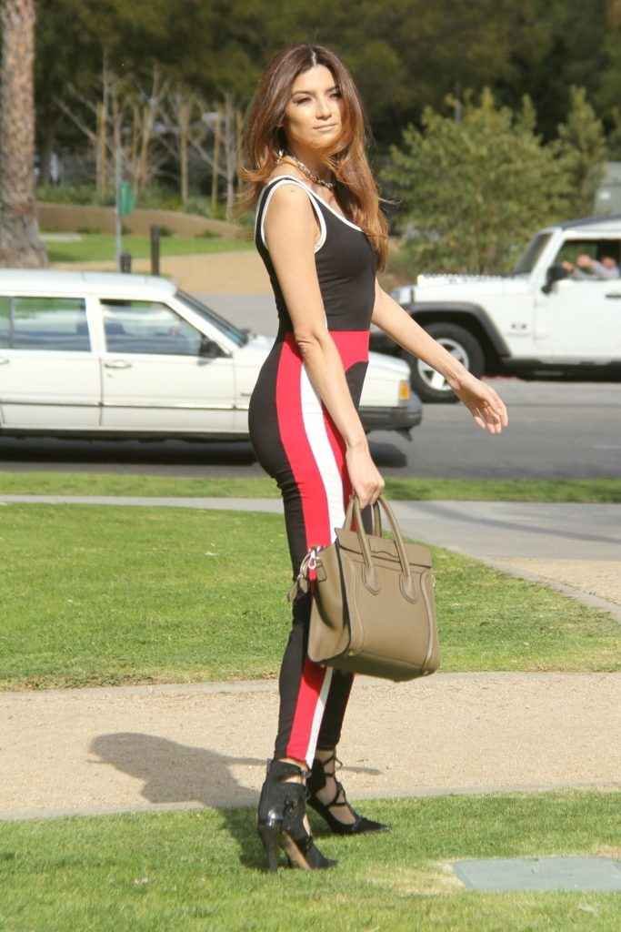 Blanca Blanco en leggings à Beverly Hills