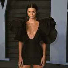 Kendall Jenner ouvre le décolleté chez Vanity Fair
