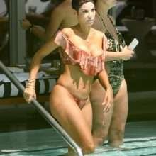 Nicole Murphy en bikini à Miami Beach