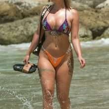 Olivia Buckland enfile les bikinis à La Barbade