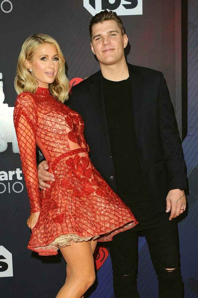 Paris Hilton aux iHeartRadio Music Awards