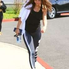 Selena Gomez en leggings à Los Angeles