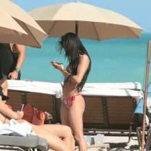 Veronica Rodriguez en bikini à Miami Beach