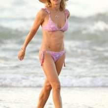 Elsa Pataky toujours en bikini en Australie
