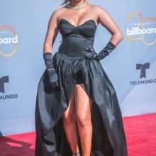 Karol G ouvre le décolleté aux Billboard Latin Music Awards à Las Vegas