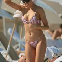 Louisa Warwick en bikini à Miami Beach