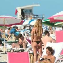 Madison Louch en bikini à Miami