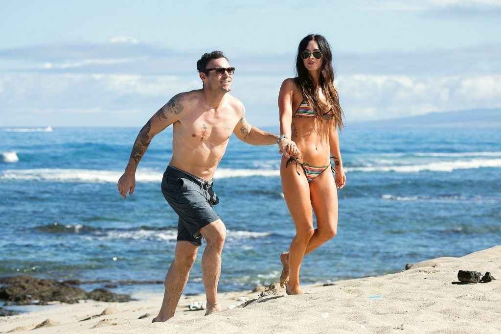 Megan Fox en bikini à Hawaii