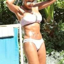 Melanie Brown en bikini à Palm Springs