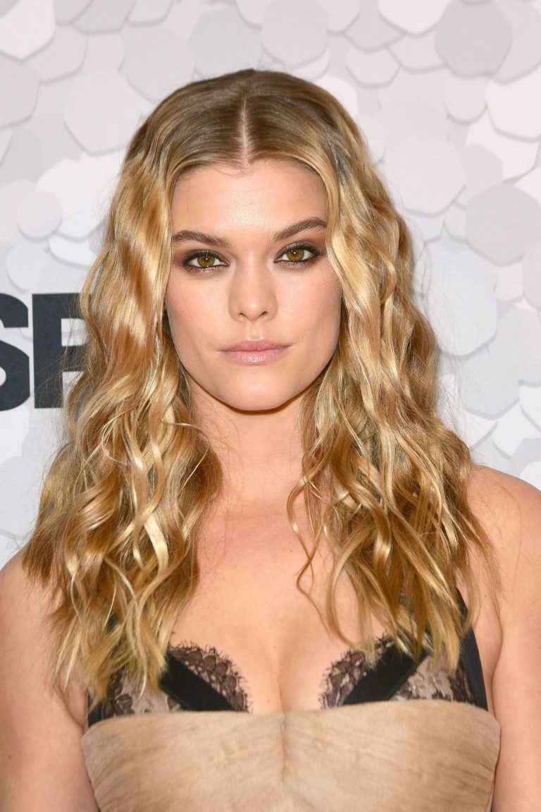 Nina Agdal ouvre le décolleté à l’ASPCA Bergh Ball à New-York