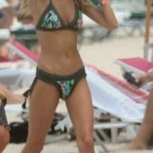 Alexa Collins en bikini à Miami Beach