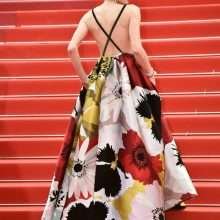 Amber Heard sans soutien-gorge au Festival de Cannes 2018
