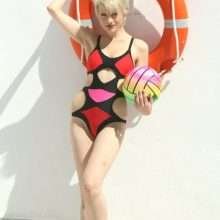 Chloe Jasmine en maillot de bain au Cap Vert