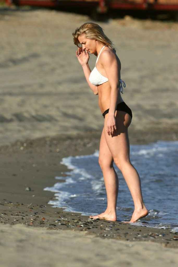 Gemma Atkinson en bikini à Marbella