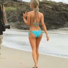 Joanna Krupa en bikini à Malibu