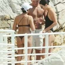 Kendall Jenner en maillot de bain à Antibes