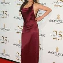 Michelle Rodriguez montre ses seins chez de Grisogono à Cannes
