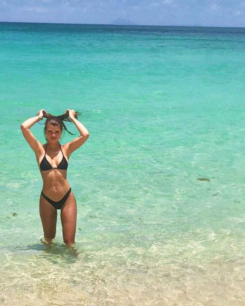 Sofia Richie en bikini à Saint-Barthélémy