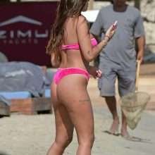Angela Nasti en bikini à Mykonos