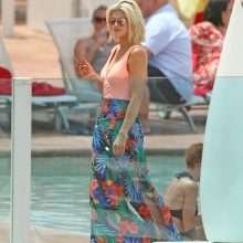 Ashley James en maillot de bain à Ibiza