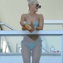 CJ Perry en bikini à Miami