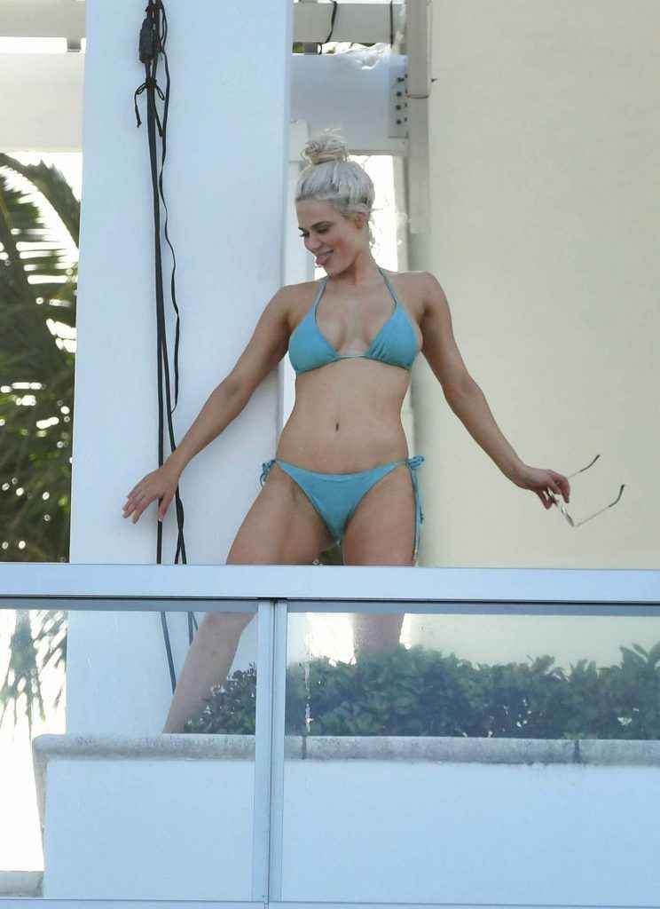 CJ Perry en bikini à Miami