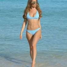 Georgie Clarke en bikini à Marbella