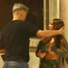 Ivre, Jesy Nelson exhibe un sein en pleine rue