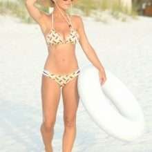 Lauren Hubbard en bikini à Clearwater