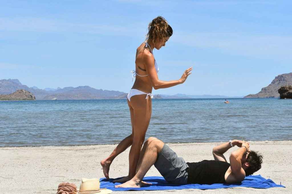 Nikki Reed en bikini au Mexique