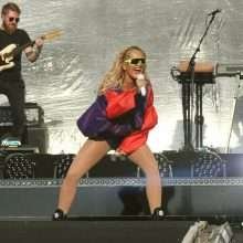 Rita Ora très chaude en concert à Dublin