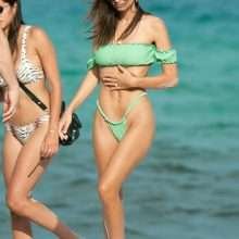 Emily Ratajkowski dans un bikini vert à Miami