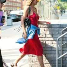 Heidi Klum a les seins qui pointent à New-York