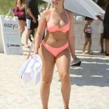 Iskra Lawrence en bikini à Miami