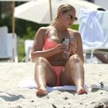 Iskra Lawrence en bikini à Miami