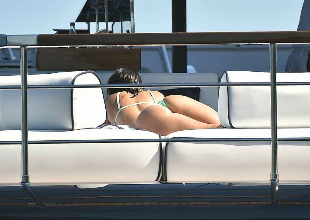 Kourtney Kardashian en bikini en Italie