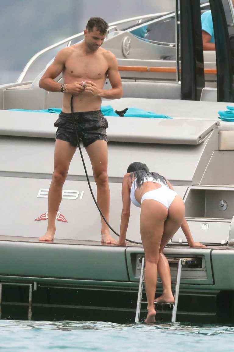 Nicole Schrezinger en maillot de bain à Saint-Tropez