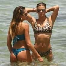 Nina Agdal en bikini à Miami