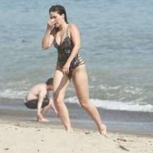 Sophia Bush en maillot de bain à Malibu